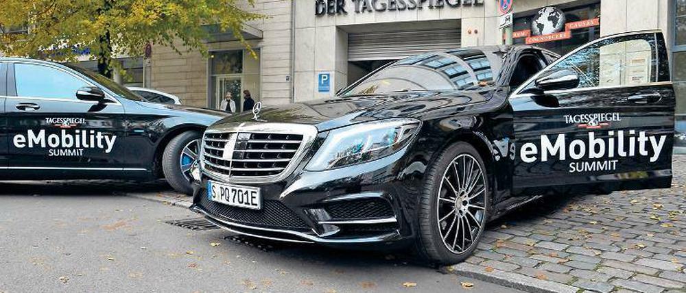 Abfahrbereit. Daimlers Plug-in-Hybrid-Shuttle zum 6. eMobility Summit des Tagesspiegel.