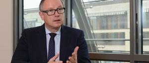 Eine europäische Einlagensicherung lehnt Sparkassenpräsident Georg Fahrenschon ab.