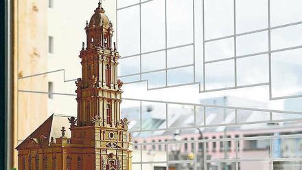Vorerst nur Modell. So soll die wiedererrichtete Garnisonkirche aussehen.