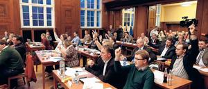 In den Bezirksparlamenten, wie hier in Treptow-Köpenick, wurden am Abend Bezirksbürgermeister und Stdaträte gewählt. Es gab auch Überraschungen.