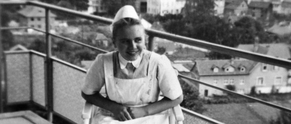 Typischer Frauenberuf. Inge Sprinck als junge Krankenschwester