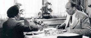 Prominent besetzt. Für den ersten TV-Spot in Deutschland, der am 3. November 1956 im Bayerischen Fernsehen lief, wurden die weithin bekannte Kabarettistin Liesl Karlstadt und der erfolgreiche Schauspieler Beppo Brehm verpflichtet.