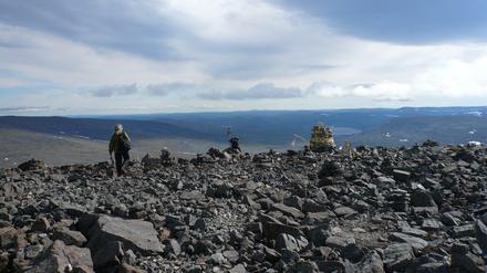 Das Bild zeigt den Ausblick vom Berg Haltintunturi in Richtung Finnland. 