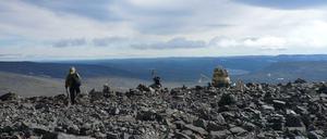 Das Bild zeigt den Ausblick vom Berg Haltintunturi in Richtung Finnland. 