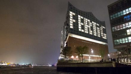 Fassade der Elbphilharmonie in Hamburg. 