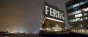 Fassade der Elbphilharmonie in Hamburg. 
