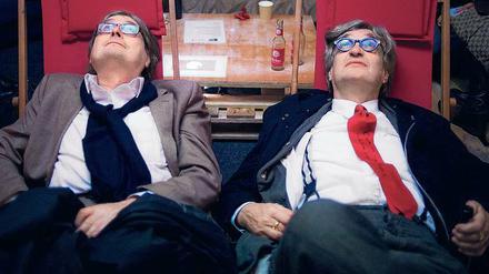 Der im März verstorbene Festival-Gründer Heinz Badewitz mit Wim Wenders vor zwei Jahren im „Deckenkino“ von Hof.