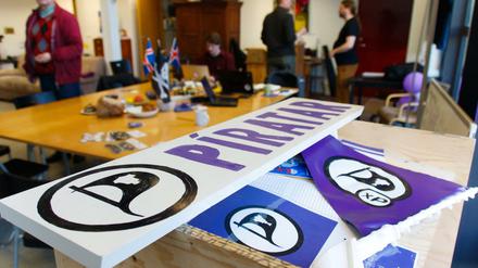 Noch nie war das Rennen um die Regierungsbildung zwischen den Konservativen und den Piraten in Island so knapp. Am Samstag stimmen die Inselbewohner bis Mitternacht ab.