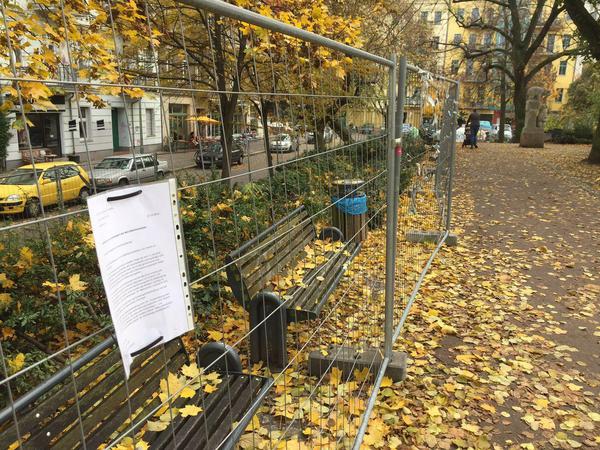 Absperrungen wegen der Rattenbekämpfung in Prenzlauer Berg.