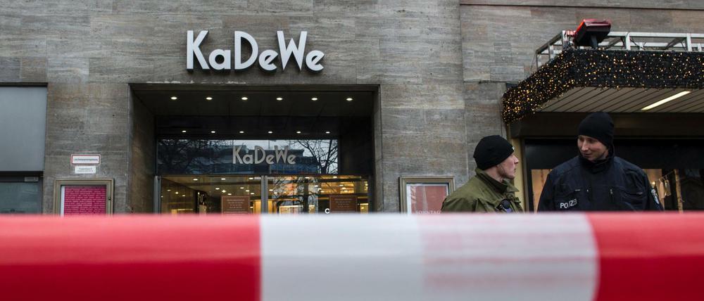 Sperrzone. Das KaDeWe nach dem Überfall vor fast zwei Jahren.