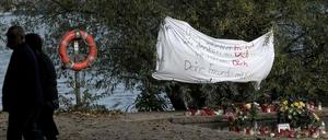 An der Kennedybrücke ist ein 16-jähriger bei einem Messerangriff tödlich verletzt worden. 