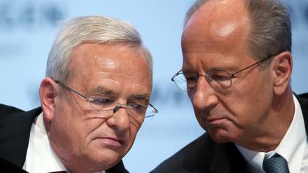 Martin Winterkorn, Vorstandsvorsitzender der Volkswagen AG (l.) und VW-Finanzvorstand Hans Dieter Pötsch (aufgenommen 2014). 