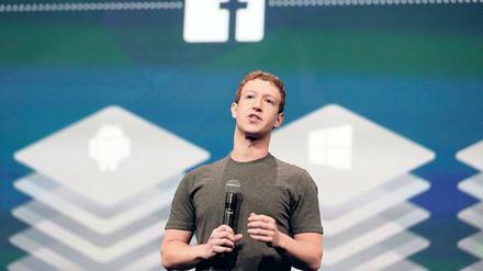 „Bald werden Menschen sich nicht zuerst über Text, sondern über Video mitteilen“, glaubt Facebook-Chef Mark Zuckerberg. Deshalb will er das Angebot ausbauen. Foto: Reuters