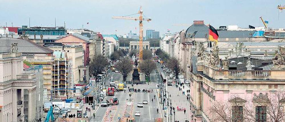 Bereits jetzt ist der Boulevard ziemlich autofrei. Das liegt an der Großbaustelle für die U-Bahn-Linie U 5.