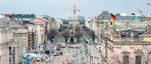Bereits jetzt ist der Boulevard ziemlich autofrei. Das liegt an der Großbaustelle für die U-Bahn-Linie U 5.