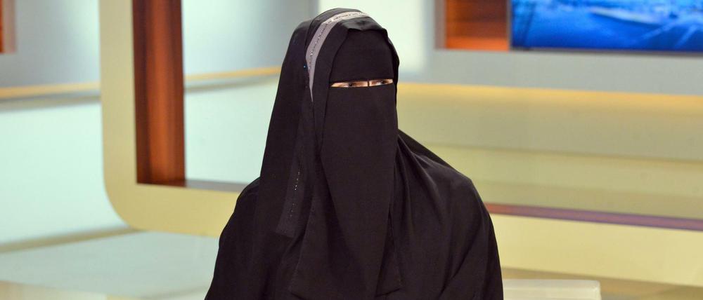 Nora Illi, Frauenbeauftragte des "Islamischen Zentralrats Schweiz", bei der ARD-Talksendung "Anne Will"