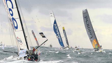 Einzelkämpfer. Seit 1988 gibt es den Vendée Globe – und immer bringt das Rennen die Teilnehmer an den Rand der Erschöpfung. Es gab Knochenbrüche, Kenterungen und sogar Segler, die für immer verschollen blieben.