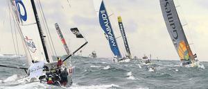 Einzelkämpfer. Seit 1988 gibt es den Vendée Globe – und immer bringt das Rennen die Teilnehmer an den Rand der Erschöpfung. Es gab Knochenbrüche, Kenterungen und sogar Segler, die für immer verschollen blieben.