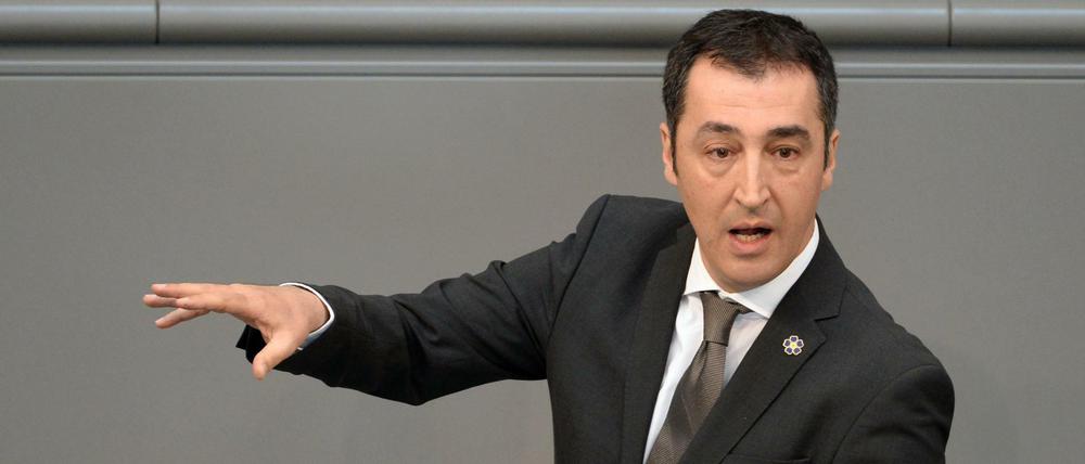 Cem Özdemir kritisiert die türkische Regierung scharf. 
