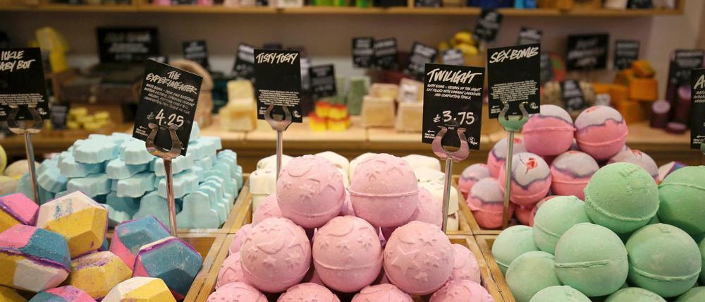 Produktion in Deutschland. Das britische Unternehmen Lush betreibt in Düsseldorf eine Fabrik.