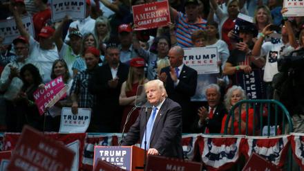 Donald Trump vor Anhängern in North Carolina am Donnerstag. 