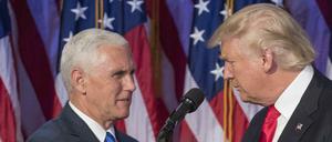 Erster gemeinsamer Auftritt nach dem Wahlsieg: Donald Trump und sein Vize Mike Pence 