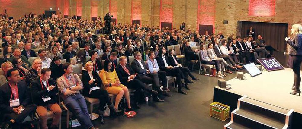 Blick in die Zukunft. In rund 90 pointierten Vorträgen erfuhren die Gäste, welche Entwicklungen sich in der Medizin abzeichnen – jede Menge Gesprächsstoff für die Pausen.