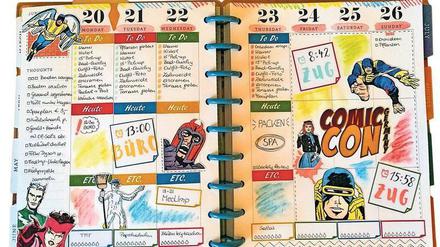 Unvergesslich. Ob sie alle Termine einhält, darüber wachen im Bullet Journal von Julia Dengel eingeklebte Superhelden. 