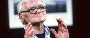 Pioniergeist. Kurt Hübner (hier 1991 nach einer Talkshow bei Radio Bremen) etablierte mit Johann Kresnik erstmals ein politisches Tanztheater.