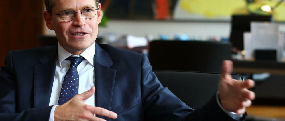 Berlins Regierender Michael Müller (SPD) in seinem Amtszimmer im Roten Rathaus.