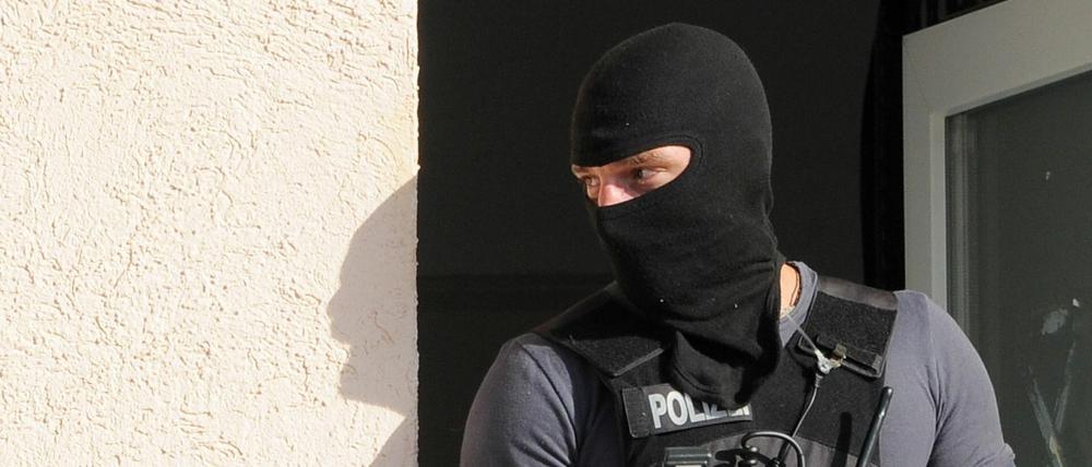 Die Polizei durchsuchte Wohnungen in mehreren Bundesländern.