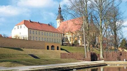 Im früheren Kloster Neuzelle leben seit fast 200 Jahren keine Mönche mehr. Heute ist es ein beliebtes Ausflugsziel. Doch nun wollen Zisterzienser hierher zurückkehren.