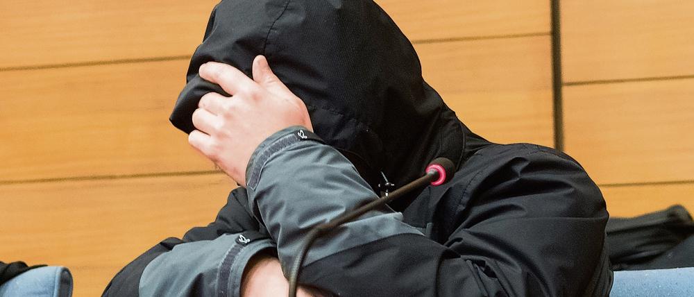 Dem Fahrdienstleiter Michael P. wird fahrlässige Tötung vorgeworfen.