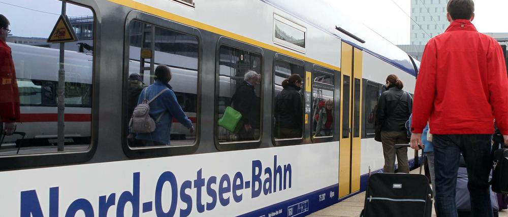 Für den Verkehr zwischen Hamburg und Sylt gilt ein Sonderfahrplan.