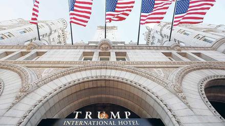 Die Deutsche Bank finanzierte den Umbau des Alten Postgebäudes in Washington zu einer Luxusherberge der Trump-Kette. 