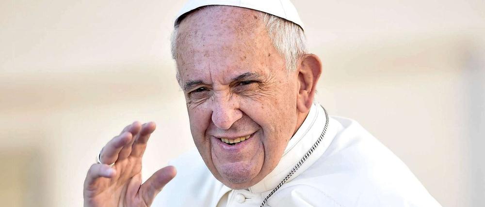 Freut sich auf die deutschen Kicker. Papst Franziskus.