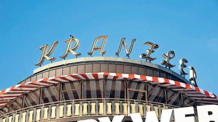 Seit 1932 wird am Kurfürstendamm Ecke Joachimsthaler Straße im Café Kranzler Kaffee ausgeschenkt.