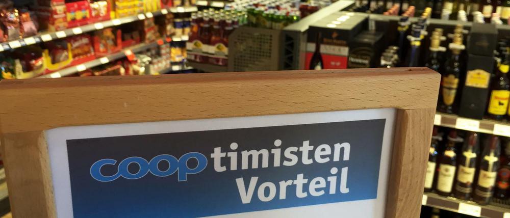 Ein Display der Coop eG in Oldenburg (Schleswig-Holstein) in einem Sky-Verbrauchermarkt.