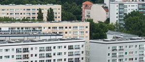 Die Erhöhung der Mieten hat in den letzten Jahren zu vielen Zwangsumzügen geführt.