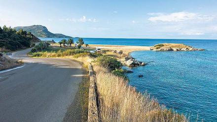 Griechische Landstraße: Hier bekommt man Antworten auf Fragen, die man sich nicht gestellt hat. 