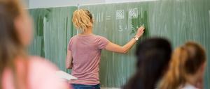 Die Rechnung muss stimmen: Ältere Lehrer wollen nicht weniger verdienen als ihre jungen Kollegen.