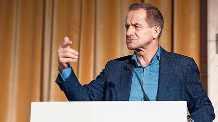 Vorwärtsgewandt. Alfons Hörmann plant mehr Zentralismus im Sport.