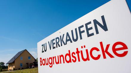 Ein möglicher Zinsanstieg könnte für viele Immobilienkäufer zum Problem werden. 