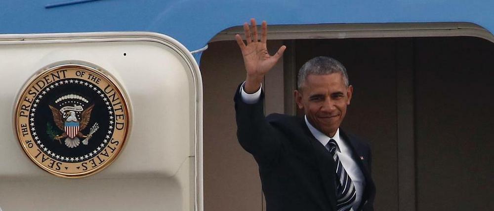 Kalimera Griechenland! US-Präsident Barack Obama auf dem Flughafen von Athen. 