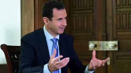 Syriens Präsident Assad hofft auf die USA im Kampf gegen die Dschihadisten, ist aber auch skeptisch, wie viel Trump erreichen kann. 
