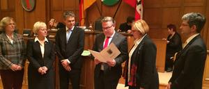 Die Vertreter des neuen gewählten Bezirksamts.