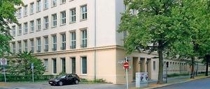 Quartier für rund 417 Geflüchtete. Der Altbau an der Heerstraße 16.