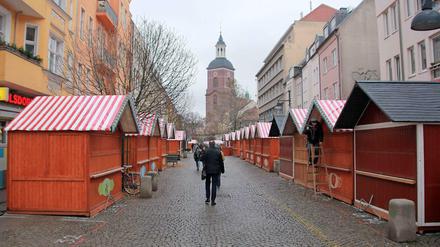 In der Carl-Schurz-Straße stehen schon die Buden.