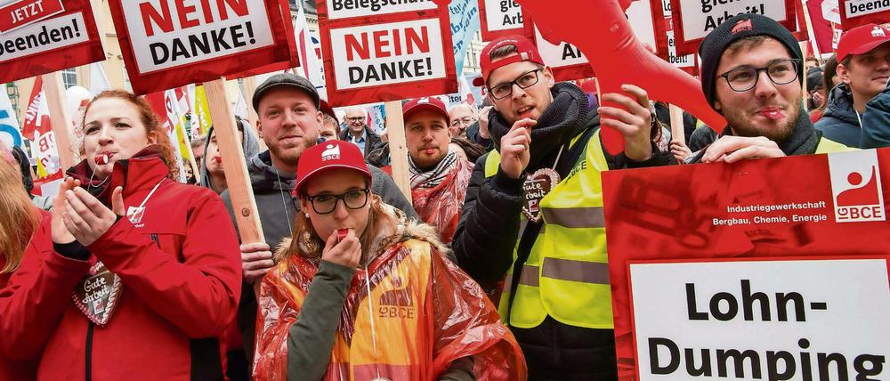 DGB-Kundgebung gegen den Missbrauch von Leiharbeit und Werkverträgen