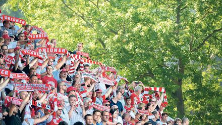 Alles umweltfreundich. Die grünen Fans des 1. FC Union.